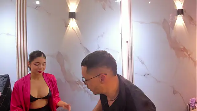 Aron and molly online show from 11-12-25, 12:38