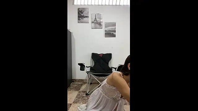 Snapshot of Romeoandjulietta chatting on 11-24-25, 03:56 Romeoandjulietta online show from 11-24-25, 03:56