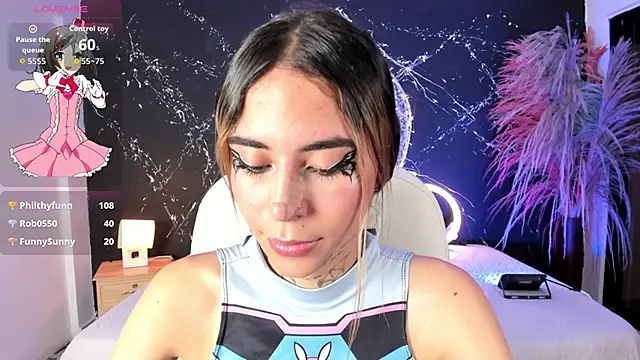 Snapshot of bellacrawford_ chatting on 12-01-25, 06:07 bellacrawford online show from 12-01-25, 06:07