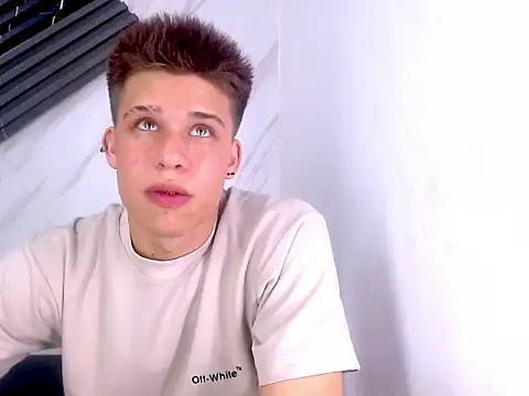 Liam York  online show from 02-18-26, 03:13