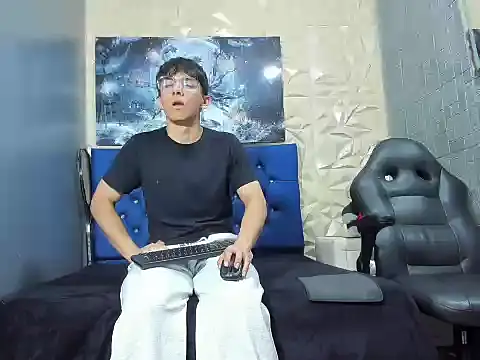 ElanGiraldo online show from 03-03-26, 11:10