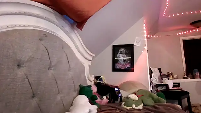 Dusaa  online show from 04-07-26, 12:00