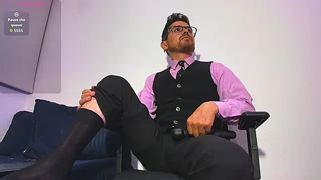 Snapshot of Prince1_dark chatting on 11-30-25, 05:55 Prince1 dark online show from 11-30-25, 05:55