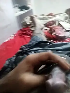 hyderabad single online show from 12-17-25, 07:31