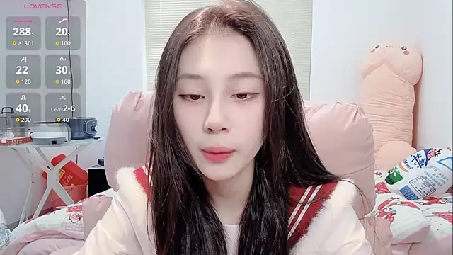 Snapshot of lris-Beauty chatting on 02-11-26, 05:34 lris-Beauty online show from 02-11-26, 05:34