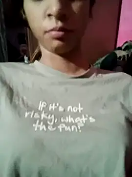 Snapshot of Your___Moonlight chatting on 11-11-25, 08:31 Your Moonlight online show from 11-11-25, 08:31