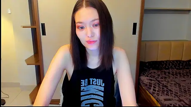 Snapshot of HopeLovely chatting on 04-10-26, 04:23 HopeLovely online show from 04-10-26, 04:23