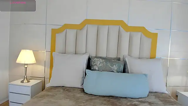 Snapshot of sofiaivanova chatting on 01-07-26, 03:42 sofiaivanova online show from 01-07-26, 03:42