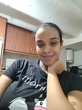 kyliecastell online show from 11-29-25, 04:43