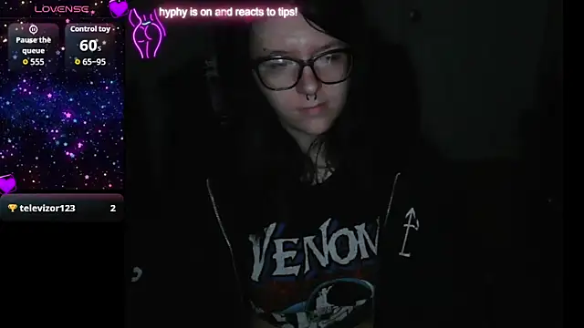 Snapshot of ravenpaw chatting on 12-01-25, 12:04 ravenpaw online show from 12-01-25, 12:04