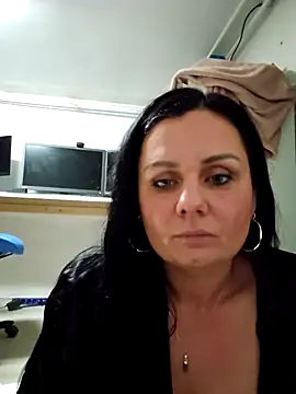 Snapshot of Always_foryou chatting on 11-10-25, 08:52 Always foryou online show from 11-10-25, 08:52