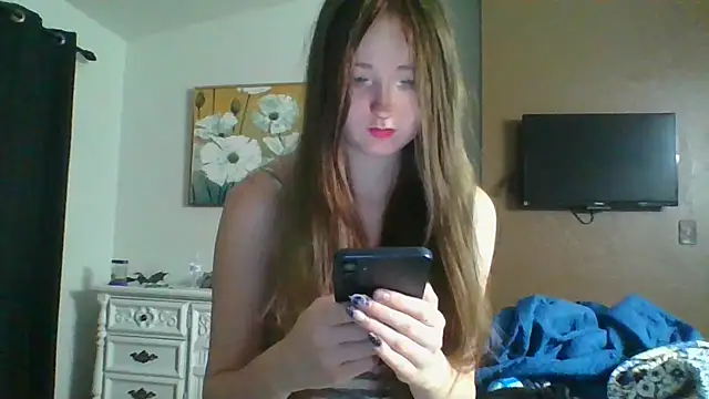 Snapshot of Kayluvs88 chatting on 04-29-26, 04:16 Kayluvs88 online show from 04-29-26, 04:16