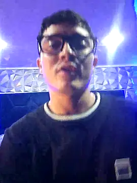 Snapshot of SAMANTHA_AND_PETER chatting on 11-26-25, 01:06 SAMANTHA AND PETER online show from 11-26-25, 01:06