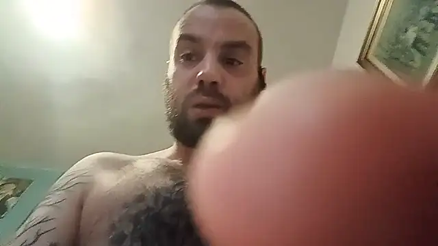 Snapshot of Alessiooo908 chatting on 07-01-26, 02:07 Alessiooo908 online show from 07-01-26, 02:07