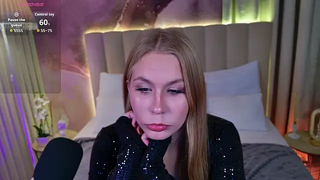 Snapshot of Rosa_Evans chatting on 11-16-25, 06:35 Rosa Evans online show from 11-16-25, 06:35