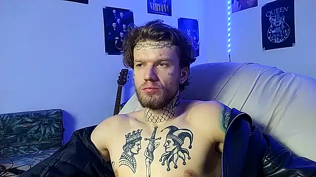 Huntall77 online show from 12-18-25, 08:26