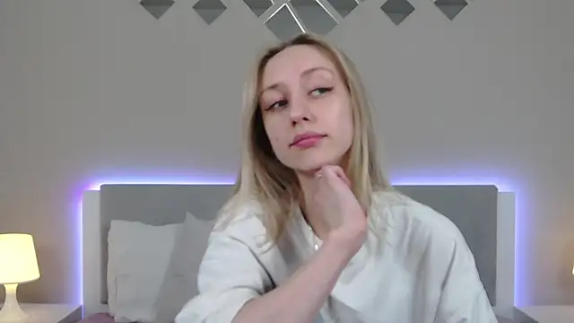 RachaelCute online show from 04-15-26, 12:23