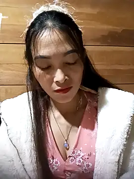 Snapshot of Soursop-op chatting on 11-14-25, 01:43 Soursop-op online show from 11-14-25, 01:43