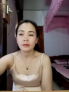 Feeling-hot online show from 03-02-26, 07:15