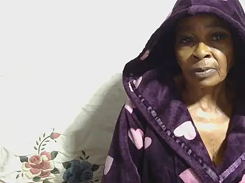 GucciladyXXXX online show from 02-16-26, 06:20