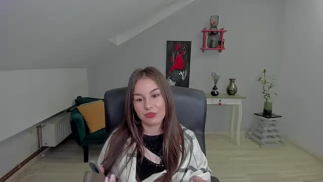 LouannaHart online show from 01-13-26, 04:29