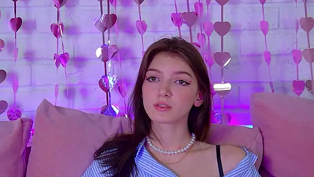 Snapshot of SophiaProve chatting on 02-12-26, 04:46 SophiaProve online show from 02-12-26, 04:46