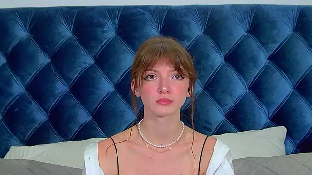 Snapshot of SophiaProve chatting on 03-08-26, 04:11 SophiaProve online show from 03-08-26, 04:11