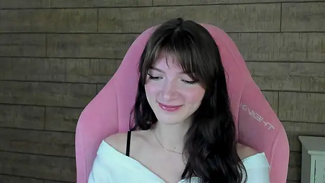 Snapshot of SophiaProve chatting on 03-12-26, 04:57 SophiaProve online show from 03-12-26, 04:57