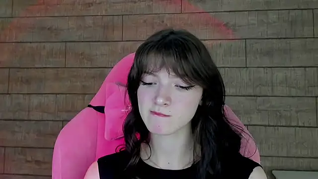 Snapshot of SophiaProve chatting on 04-02-26, 06:05 SophiaProve online show from 04-02-26, 06:05