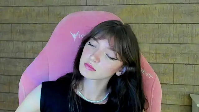 Snapshot of SophiaProve chatting on 04-14-26, 04:35 SophiaProve online show from 04-14-26, 04:35