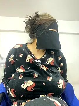 Snapshot of Warda-arabic chatting on 12-01-25, 12:32 Warda-arabic online show from 12-01-25, 12:32