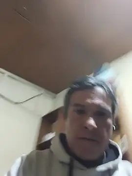 Snapshot of Riki121274 chatting on 08-01-26, 02:22 Riki121274 online show from 08-01-26, 02:22