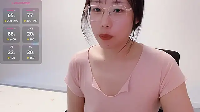 Snapshot of suisui322 chatting on 11-28-25, 06:16 suisui322 online show from 11-28-25, 06:16