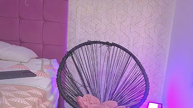 Kylie strong online show from 11-19-25, 12:05