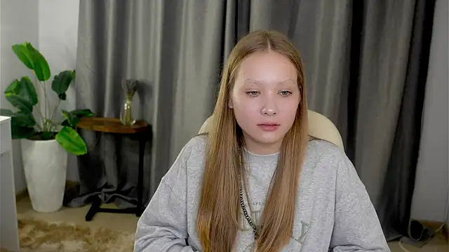 Snapshot of AdalineSheetz chatting on 11-11-25, 01:55 AdalineSheetz online show from 11-11-25, 01:55