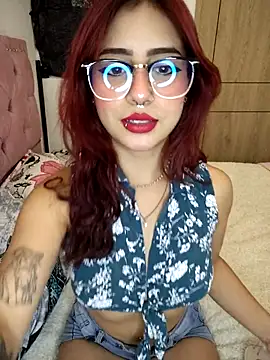 Sarah Lark- online show from 11-12-25, 01:06