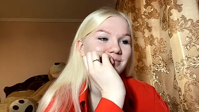 LynellMahe online show from 11-29-25, 09:45