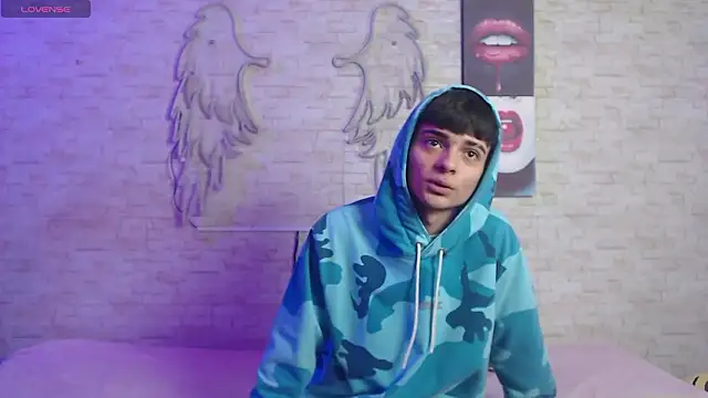 axel milo kairo and noa online show from 02-03-26, 02:11