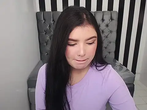 Snapshot of sarah_rouse_t_ chatting on 11-12-25, 12:49 sarah rouse t online show from 11-12-25, 12:49