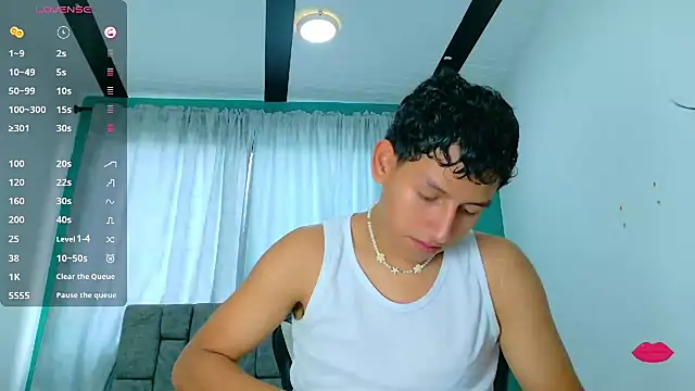 FelipeGonzalezz online show from 12-02-25, 12:32