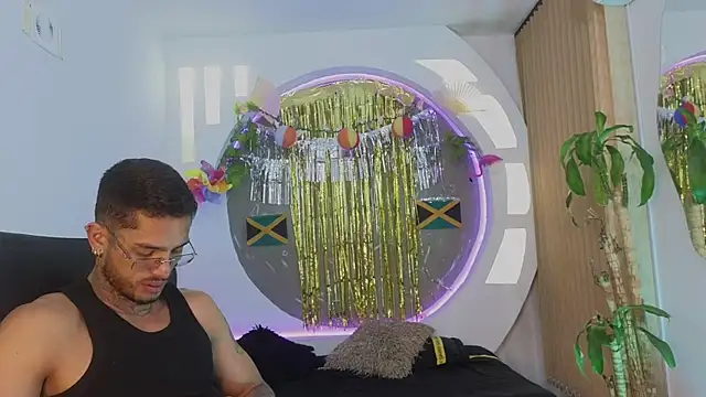 Alanrodgers online show from 04-13-26, 01:49