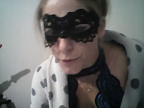 Snapshot of MelleEloa chatting on 11-29-25, 09:40 MelleEloa online show from 11-29-25, 09:40