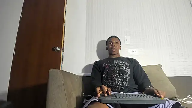 Snapshot of mike_aly chatting on 01-18-26, 12:31 mike aly online show from 01-18-26, 12:31