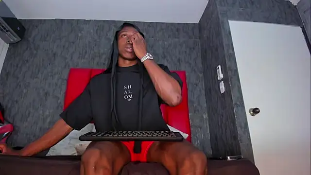 Snapshot of mike_aly chatting on 02-21-26, 03:29 mike aly online show from 02-21-26, 03:29