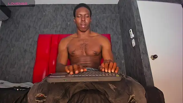 Snapshot of mike_aly chatting on 02-25-26, 03:49 mike aly online show from 02-25-26, 03:49