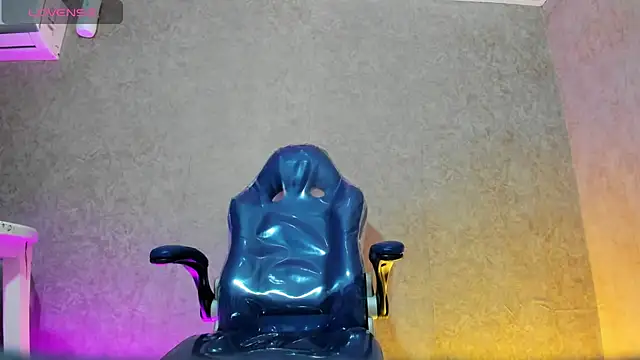 Snapshot of mike_aly chatting on 03-25-26, 12:22 mike aly online show from 03-25-26, 12:22