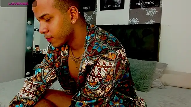 matthewlewis01 online show from 11-18-25, 06:45