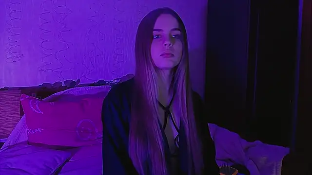 AlicaLOVEalisa777 online show from 12-17-25, 02:23