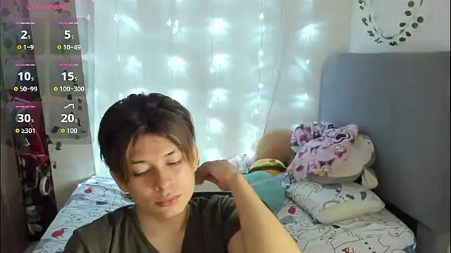 Felix kitty online show from 12-19-25, 11:39