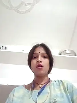 Snapshot of Mohnicute chatting on 05-02-26, 05:29 Mohnicute online show from 05-02-26, 05:29